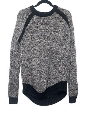 Lululemon Passage Sweater Knit Women’s Size 8 Merino Wool Blend Black Angel Wing